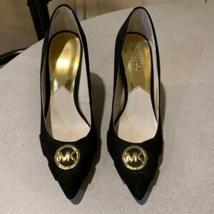 Michael Kors Black Suede Leather Pumps sz 8.5